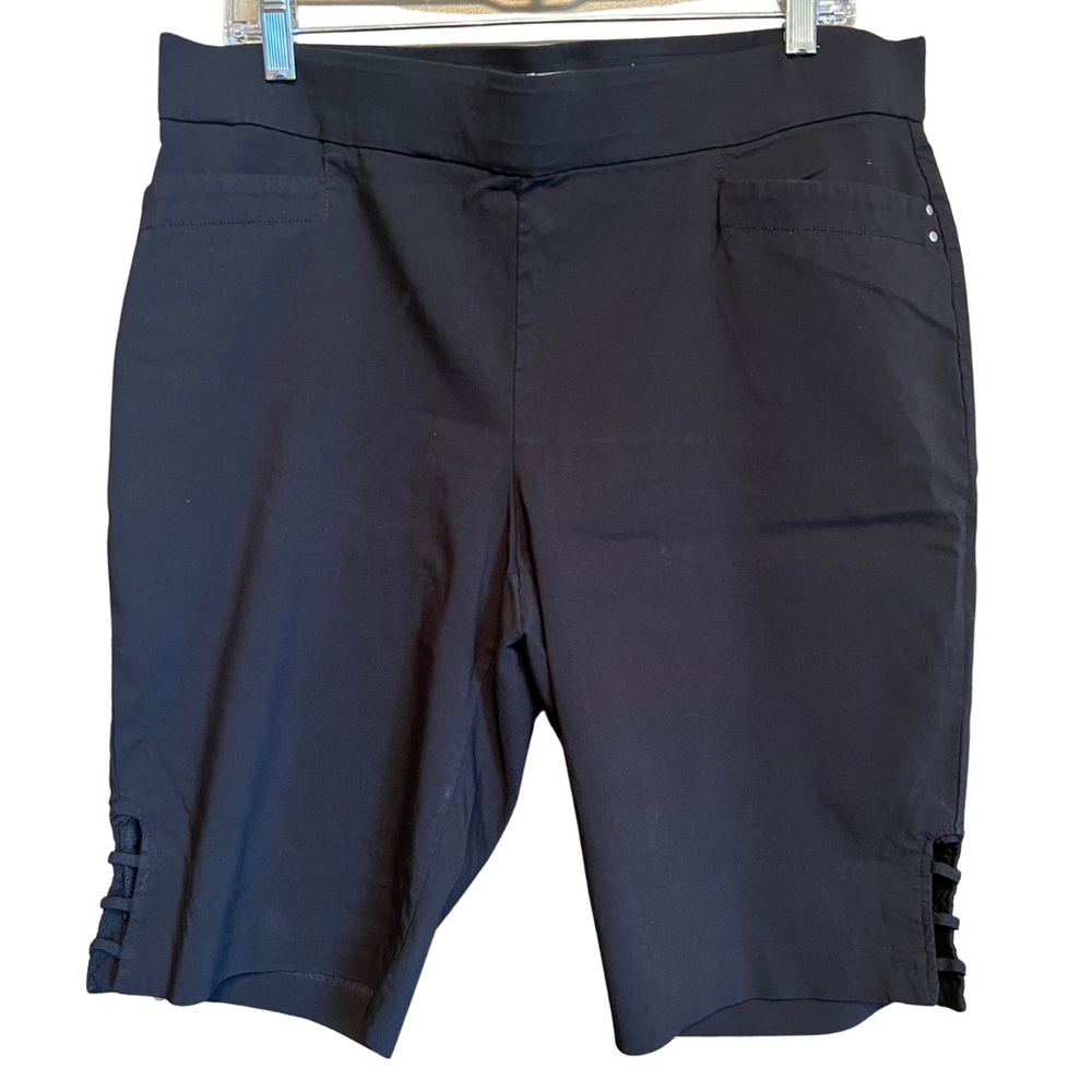 Madison Black Women's Bermudas